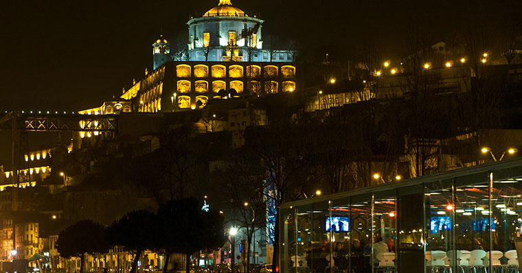 porto-at-night porto-at-night