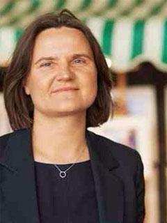 Kasia Janucik - Immigration Caseworker Kasia Janucik - Immigration Caseworker